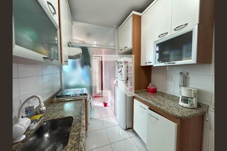 Apartamento à venda com 65m², 2 quartos e 1 vaga Apartamento à venda com 65m², 2 quartos e 1 vagaCozinha