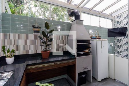 Casa de condomínio à venda com 136m², 3 quartos e 4 vagas Casa de condomínio à venda com 136m², 3 quartos e 4 vagasÁrea de Serviço/Churrasqueira