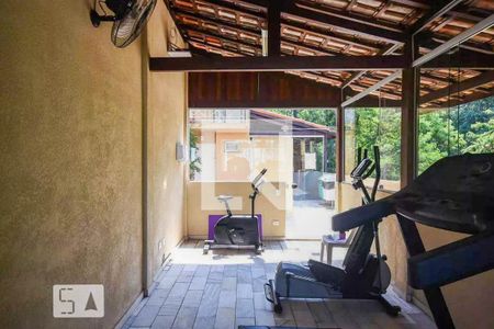 Casa de condomínio à venda com 136m², 3 quartos e 4 vagas Casa de condomínio à venda com 136m², 3 quartos e 4 vagasÁrea comum