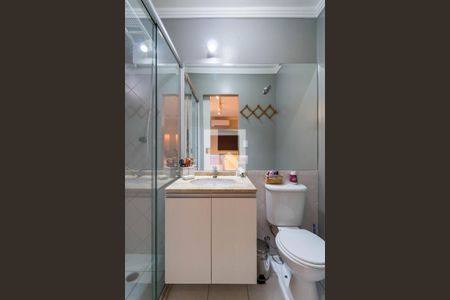 Casa de condomínio à venda com 136m², 3 quartos e 4 vagas Casa de condomínio à venda com 136m², 3 quartos e 4 vagasBanheiro