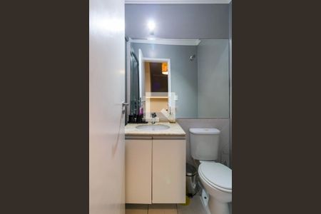 Casa de condomínio à venda com 136m², 3 quartos e 4 vagas Casa de condomínio à venda com 136m², 3 quartos e 4 vagasBanheiro 2