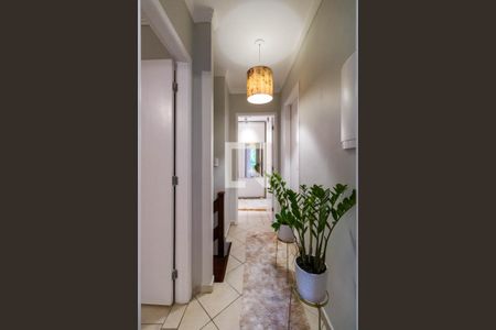 Casa de condomínio à venda com 136m², 3 quartos e 4 vagas Casa de condomínio à venda com 136m², 3 quartos e 4 vagasCorredor