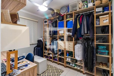 Casa de condomínio à venda com 136m², 3 quartos e 4 vagas Casa de condomínio à venda com 136m², 3 quartos e 4 vagasQuarto 3