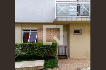 Casa de condomínio à venda com 136m², 3 quartos e 4 vagas Casa de condomínio à venda com 136m², 3 quartos e 4 vagasÁrea comum