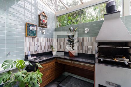 Casa de condomínio à venda com 136m², 3 quartos e 4 vagas Casa de condomínio à venda com 136m², 3 quartos e 4 vagasÁrea de Serviço/Churrasqueira