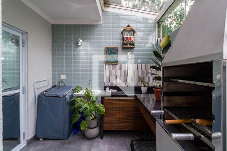 Casa de condomínio à venda com 136m², 3 quartos e 4 vagas Casa de condomínio à venda com 136m², 3 quartos e 4 vagasÁrea de Serviço/Churrasqueira