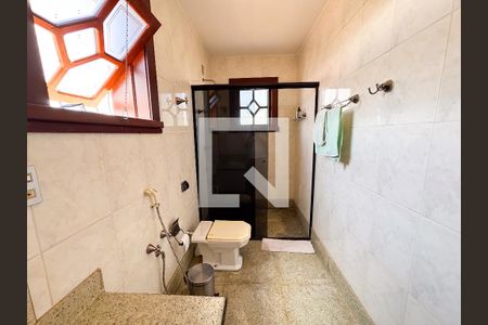 Casa à venda com 480m², 4 quartos e 5 vagasBanheiro