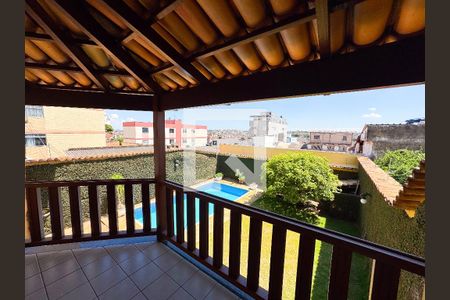 Casa à venda com 480m², 4 quartos e 5 vagasVaranda