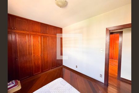 Casa à venda com 480m², 4 quartos e 5 vagasQuarto 4