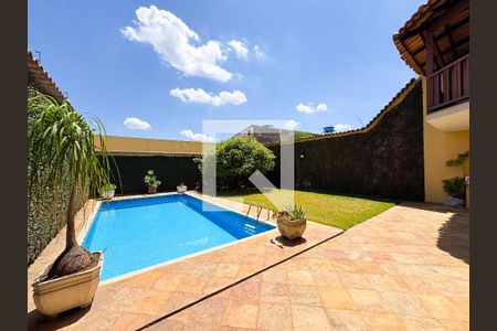 Casa à venda com 480m², 4 quartos e 5 vagasÁrea comum