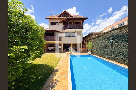 Casa à venda com 480m², 4 quartos e 5 vagasÁrea comum