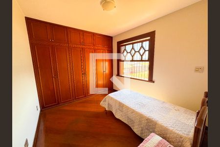 Casa à venda com 480m², 4 quartos e 5 vagasQuarto 3