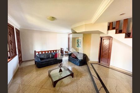 Casa à venda com 480m², 4 quartos e 5 vagasÁrea comum