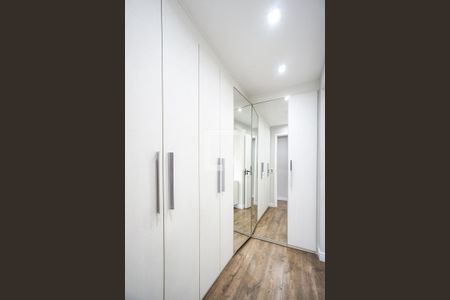Apartamento à venda com 119m², 3 quartos e 3 vagasCloset da suíte 02