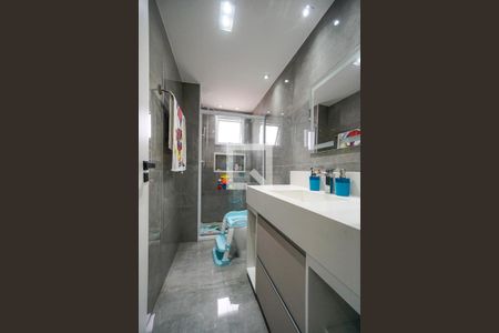 Apartamento à venda com 119m², 3 quartos e 3 vagasBanheiro da suíte 01