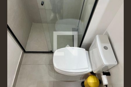 Apartamento à venda com 69m², 2 quartos e 2 vagas Apartamento à venda com 69m², 2 quartos e 2 vagasBanheiro da Suíte