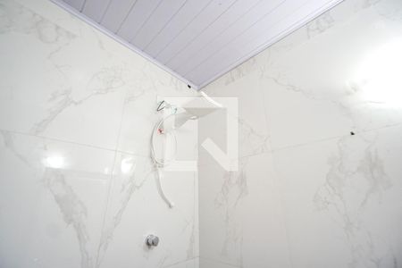 Casa à venda com 80m², 2 quartos e sem vaga Casa à venda com 80m², 2 quartos e sem vagaChuveiro