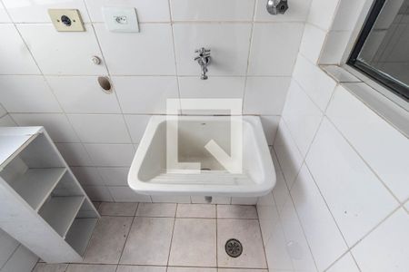 Apartamento para alugar com 68m², 2 quartos e 1 vagaÁrea de serviço