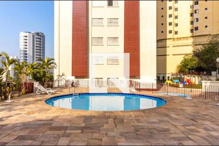 Apartamento para alugar com 68m², 2 quartos e 1 vagaPiscina