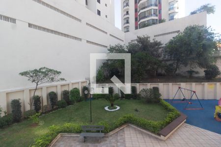 Apartamento para alugar com 68m², 2 quartos e 1 vagaVista