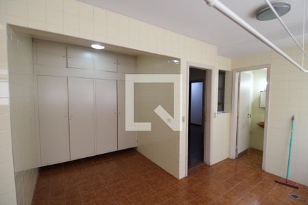 Apartamento à venda com 330m², 4 quartos e 4 vagasÁrea de Serviço
