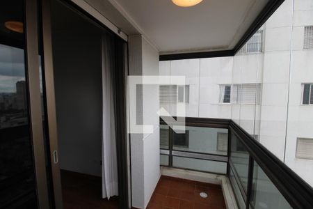Apartamento à venda com 330m², 4 quartos e 4 vagasQuarto 3 - Varanda