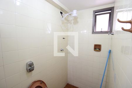 Apartamento à venda com 330m², 4 quartos e 4 vagasÁrea de Serviço - Banheiro 