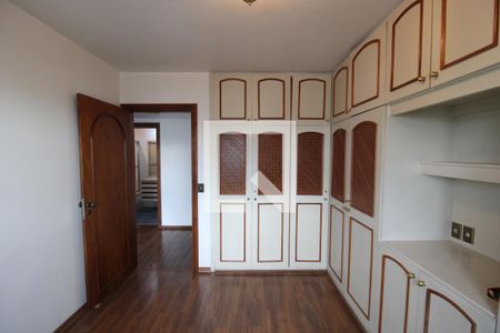 Apartamento à venda com 330m², 4 quartos e 4 vagasQuarto 4