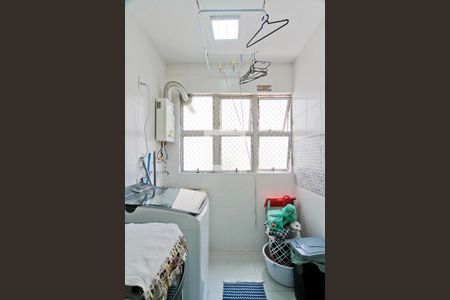 Apartamento à venda com 65m², 3 quartos e 1 vagaÁrea de Serviço