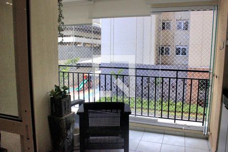 Sala de apartamento à venda com 3 quartos, 75m² em Jardim Flor da Montanha, Guarulhos