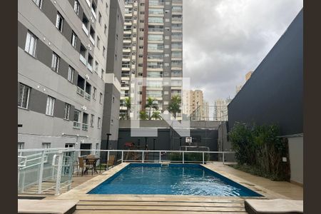 Apartamento à venda com 32m², 1 quarto e sem vaga Apartamento à venda com 32m², 1 quarto e sem vagaÁrea comum - Piscina
