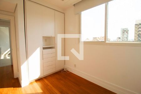 Apartamento à venda com 420m², 3 quartos e 3 vagas Apartamento à venda com 420m², 3 quartos e 3 vagasQuarto de Serviço