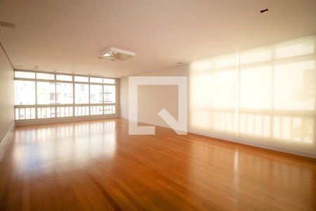 Apartamento à venda com 420m², 3 quartos e 3 vagas Apartamento à venda com 420m², 3 quartos e 3 vagasSala