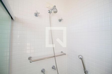 Apartamento à venda com 420m², 3 quartos e 3 vagas Apartamento à venda com 420m², 3 quartos e 3 vagasBanheiro de Serviço