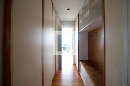 Apartamento à venda com 420m², 3 quartos e 3 vagas Apartamento à venda com 420m², 3 quartos e 3 vagasÁrea de Serviço