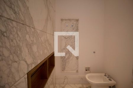 Apartamento à venda com 420m², 3 quartos e 3 vagas Apartamento à venda com 420m², 3 quartos e 3 vagasBanheiro da Suíte 3