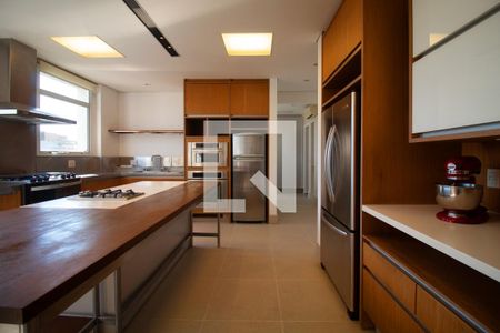 Apartamento à venda com 420m², 3 quartos e 3 vagas Apartamento à venda com 420m², 3 quartos e 3 vagasCozinha