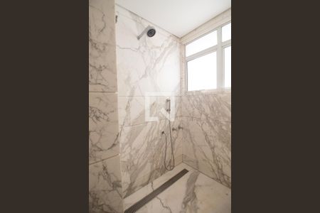 Apartamento à venda com 420m², 3 quartos e 3 vagas Apartamento à venda com 420m², 3 quartos e 3 vagasBanheiro da Suíte 3