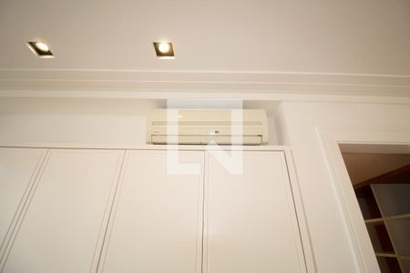 Apartamento à venda com 420m², 3 quartos e 3 vagas Apartamento à venda com 420m², 3 quartos e 3 vagasSuíte 2