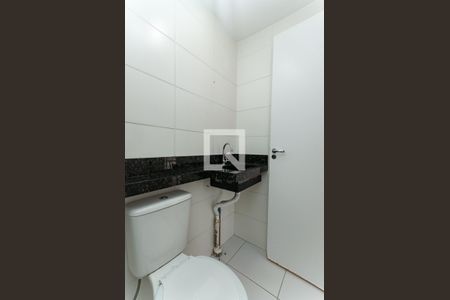 Apartamento para alugar com 35m², 2 quartos e sem vaga Apartamento para alugar com 35m², 2 quartos e sem vagaBanheiro Social