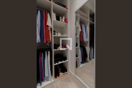 Casa de condomínio à venda com 115m², 2 quartos e 2 vagasCloset Suíte 2