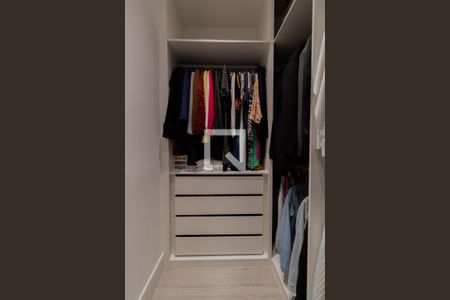 Casa de condomínio à venda com 115m², 2 quartos e 2 vagasCloset Suíte 2