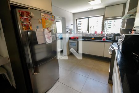 Apartamento à venda com 140m², 3 quartos e 2 vagasCozinha - Armários