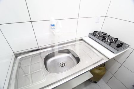 Banheiro de kitnet/studio para alugar com 1 quarto, 30m² em Martins, Uberlândia