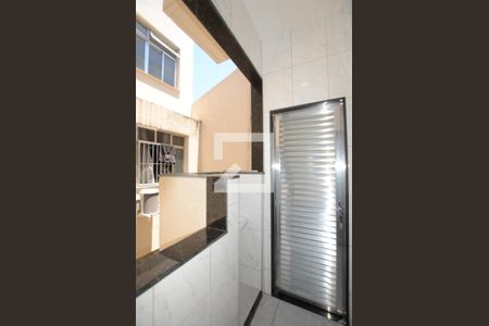 Apartamento à venda com 80m², 2 quartos e 1 vagaÁrea de Serviço