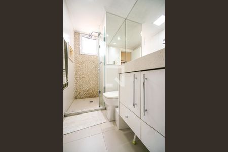 Apartamento à venda com 89m², 2 quartos e 2 vagasBanheiro da suíte 