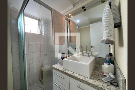 Apartamento à venda com 60m², 2 quartos e 1 vaga Apartamento à venda com 60m², 2 quartos e 1 vagaBanheiro