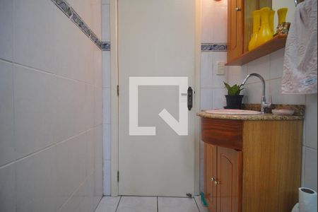 Casa à venda com 343m², 5 quartos e 5 vagasBanheiro 2