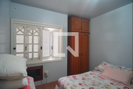 Casa à venda com 343m², 5 quartos e 5 vagasQuarto 2