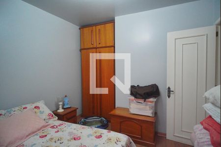 Casa à venda com 343m², 5 quartos e 5 vagasQuarto 2